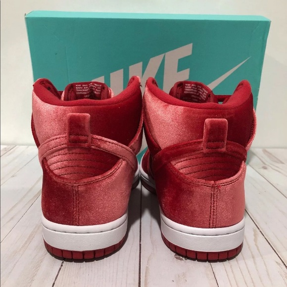 🔴SOLD🔴NIKE DUNK HIGH SB GYM RED-WHITE RED VELVET - Picture 4 of 8